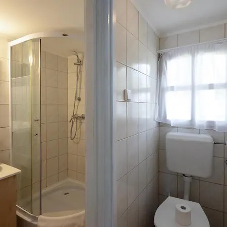 Mirabella Kamp alanı